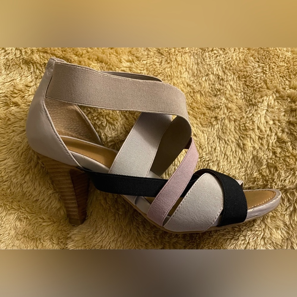 SALE** Gorgeous Anthropologie* Heels